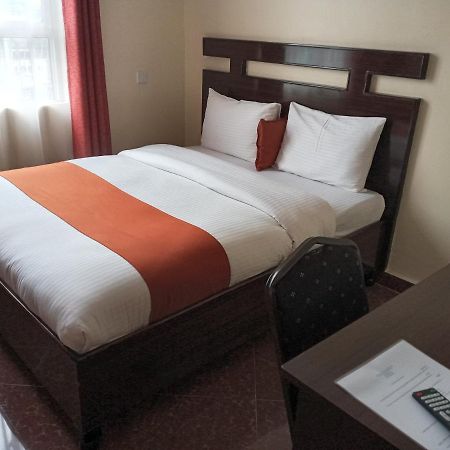 Claire De Lune Moonlight Hotel Nakuru Eksteriør bilde